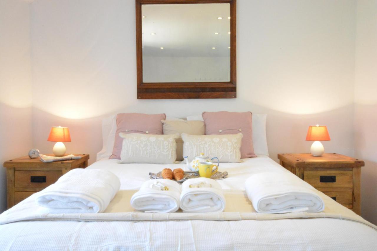 Pine Cottage Woodbridge Bagian luar foto