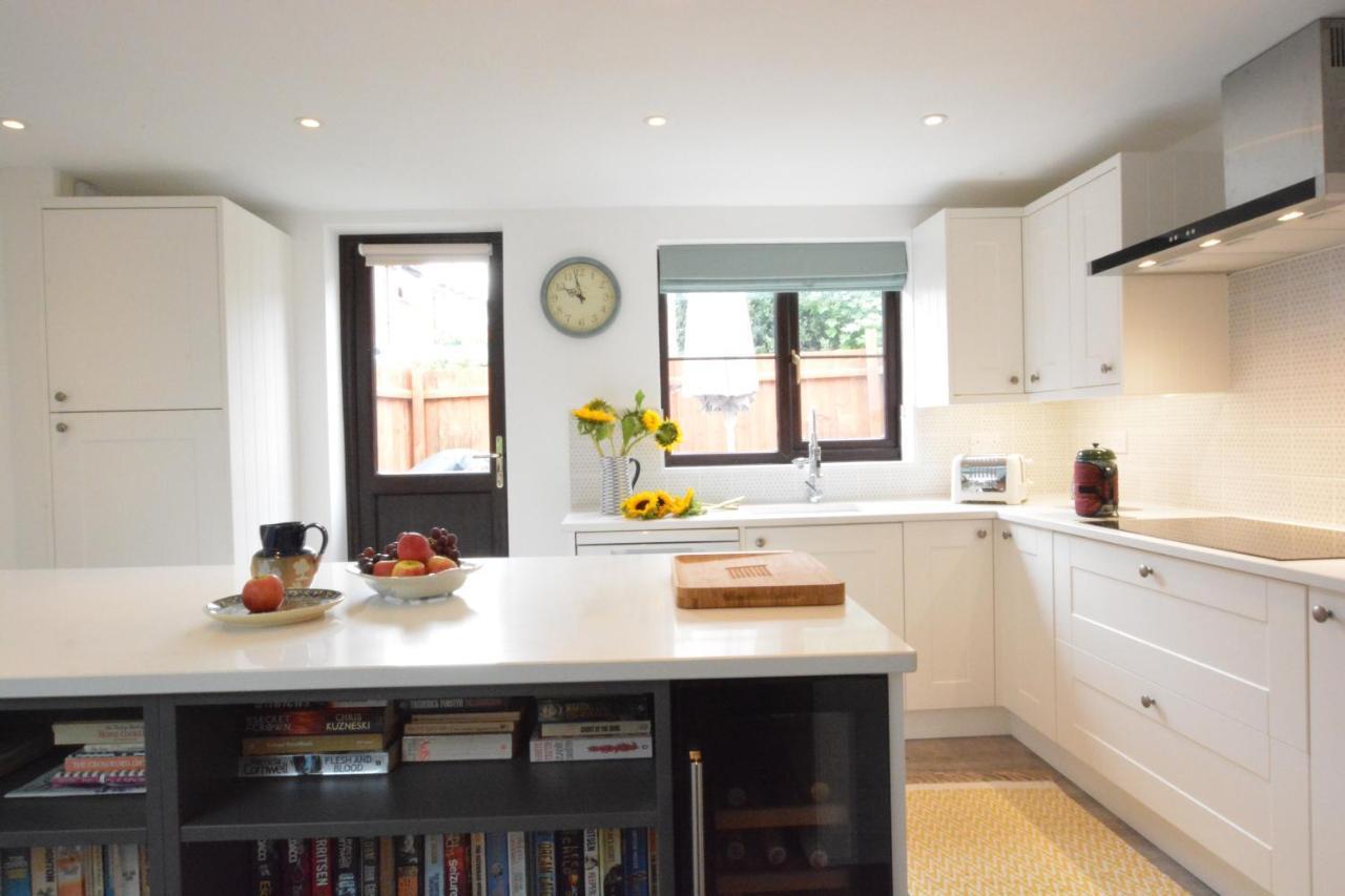 Pine Cottage Woodbridge Bagian luar foto