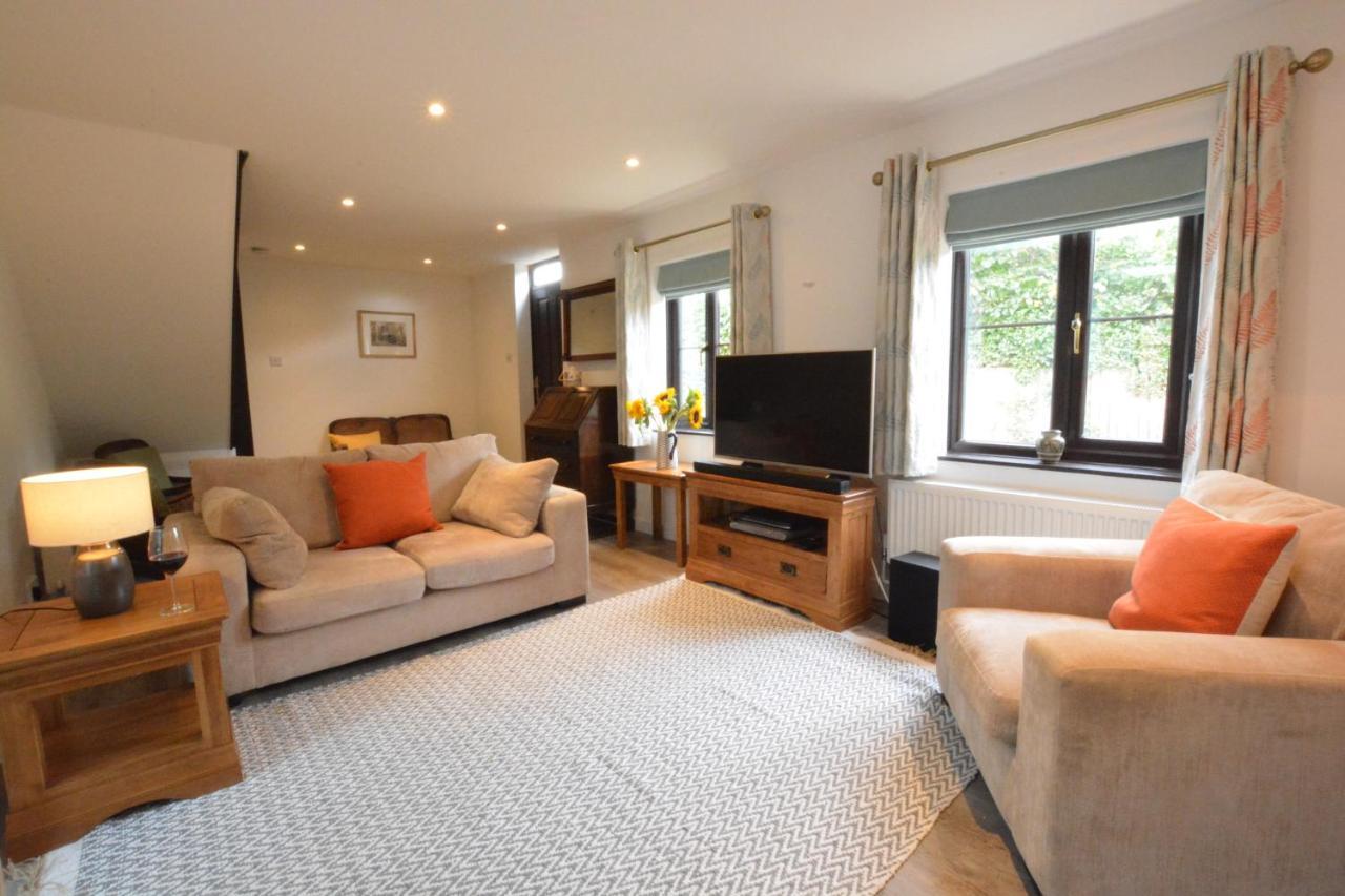 Pine Cottage Woodbridge Bagian luar foto