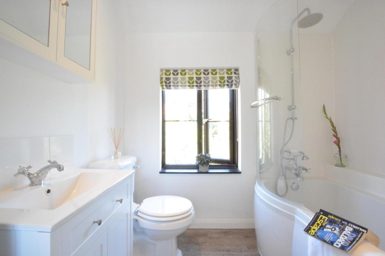 Pine Cottage Woodbridge Bagian luar foto
